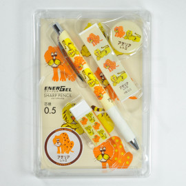 Pentel Energel 0.5mm Mechanical Pencil, Eraser, Mechanical Pencil Refill and Can Badge Set x Adelia Retro [Tsutaya Limited] - Zoomate Pattern