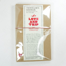 Traveler's Notebook Starter Kit Regular Size [15370-006] - Love and Trip Edition (Red)