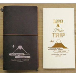 Traveler's Notebook Starter Kit Regular Size [07100-305] - NARITA AIRPORT Edition