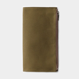 Traveler's Notebook Cotton Zipper Case Regular Size [07101-139] - Olive