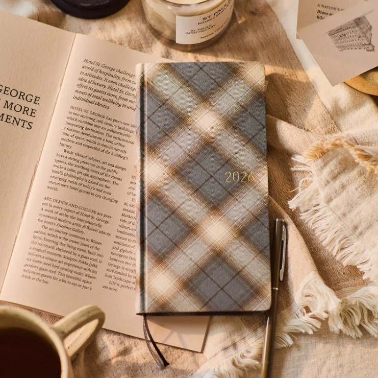 Hobonichi Weeks Book (English) JANUARY 2026 - Shirt Fabric: Foggy Plaid