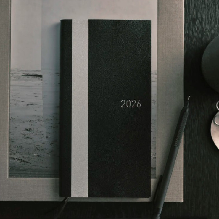 Hobonichi Weeks Book (English) JANUARY 2026 - White Line: Black Hobonichi Weeks Book (English) JANUARY 2026 - White Line: Black